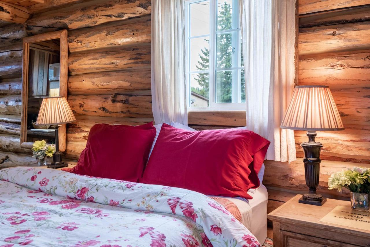 Log Cabin Motel Пайндейл Екстериор снимка