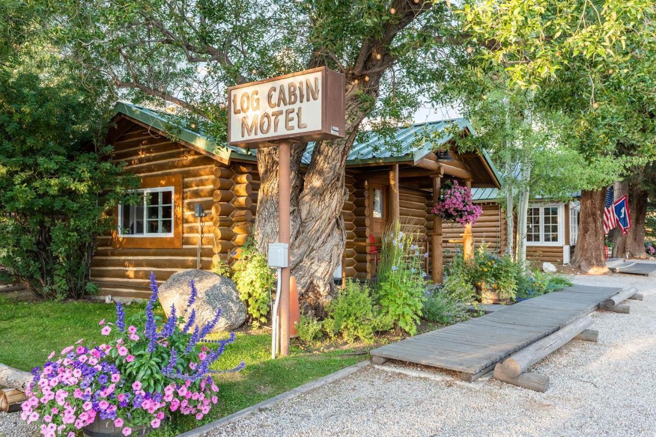 Log Cabin Motel Пайндейл Екстериор снимка