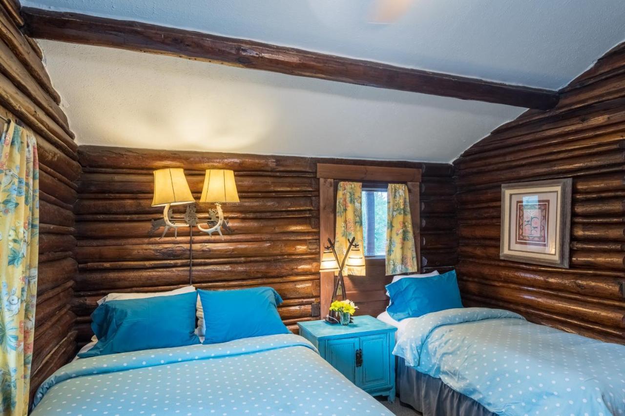 Log Cabin Motel Пайндейл Екстериор снимка